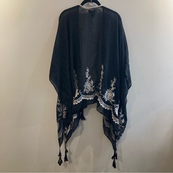 MARCUS ADLER Sz O/S Embroidered Floral Beaded Tassels Beach  Cover Up Kimono - Picture 7 of 11